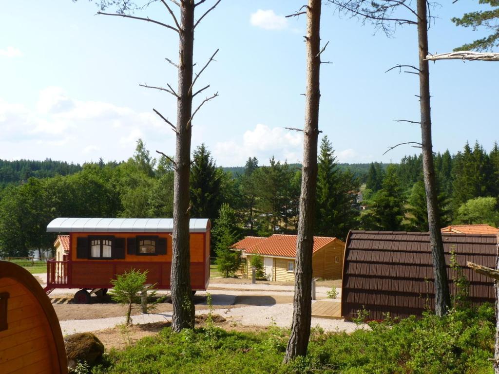 Les Chalets Du Haut-Forez Usson-en-Forez Exterior foto