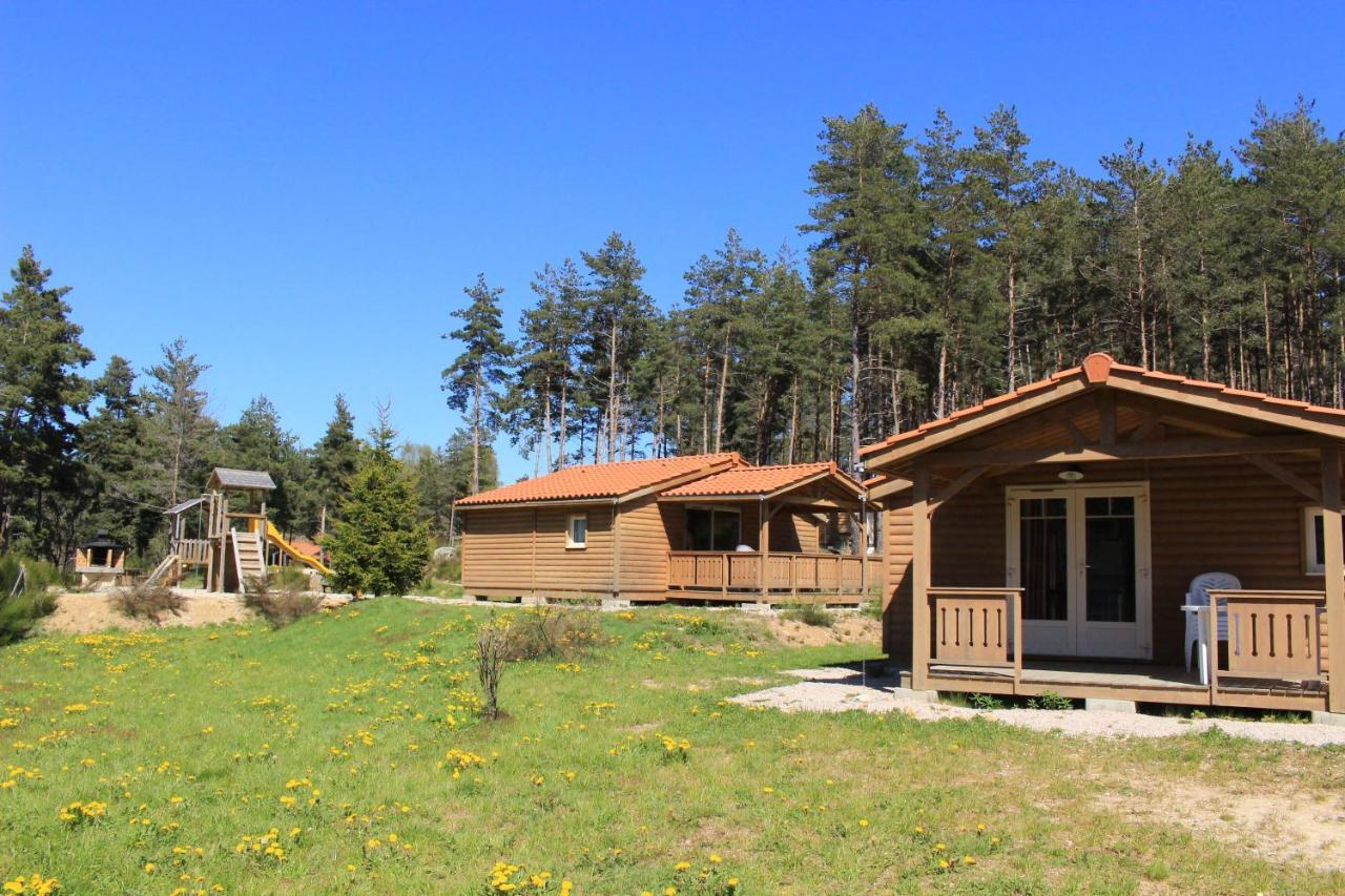 Les Chalets Du Haut-Forez Usson-en-Forez Exterior foto