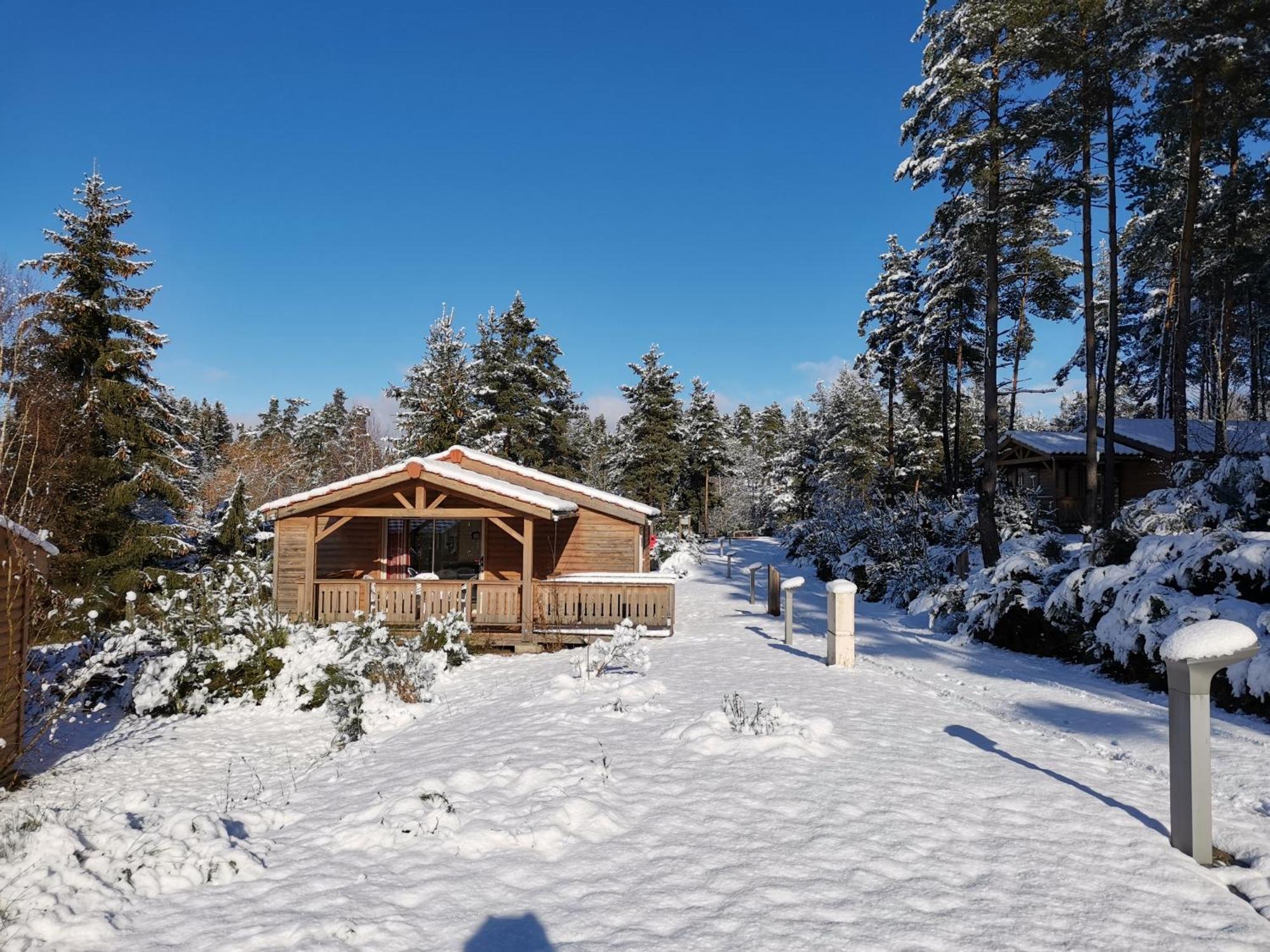 Les Chalets Du Haut-Forez Usson-en-Forez Zimmer foto